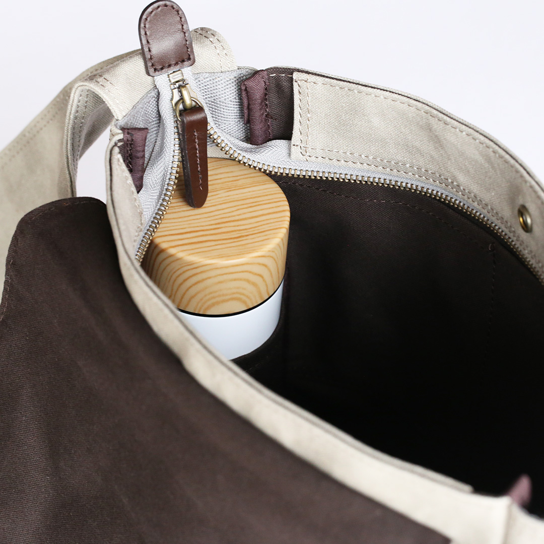 備長炭染め帆布ショルダーバッグ内装のポケット