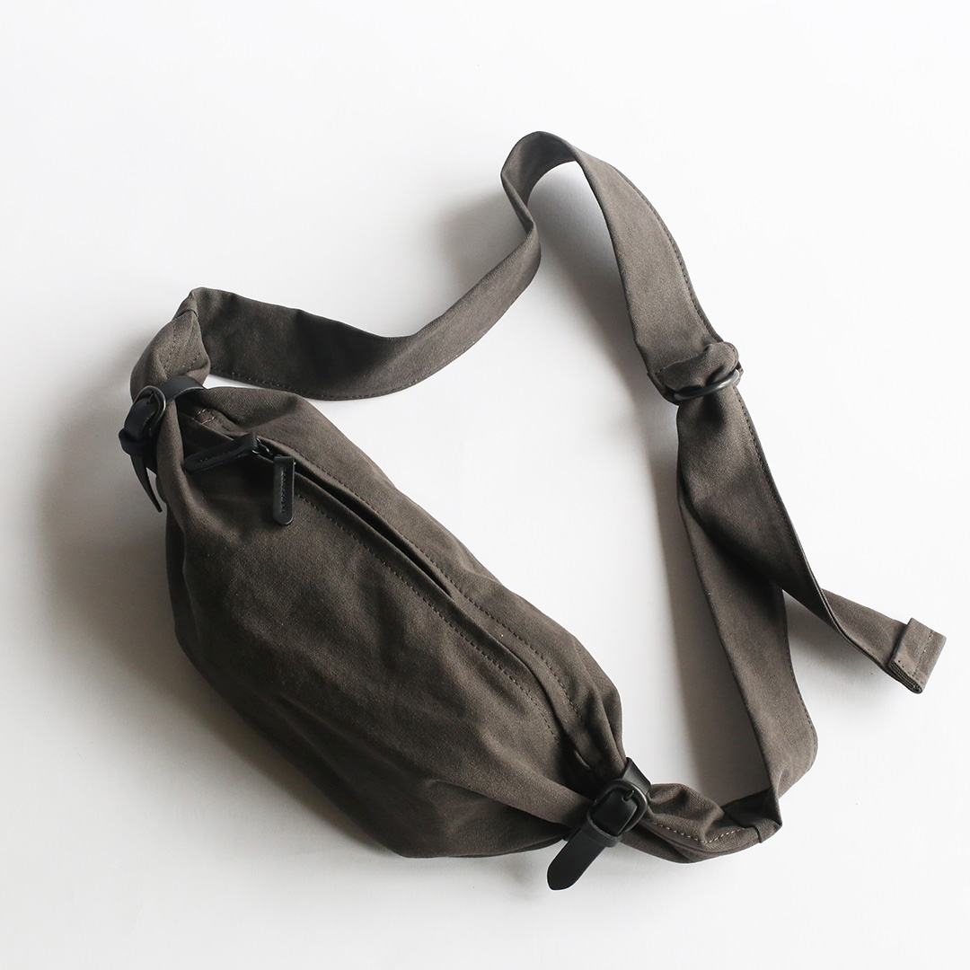 備長炭染め帆布ボディバッグミニ 本体