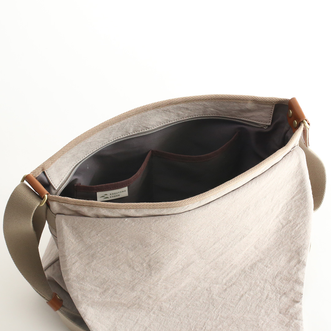 遠州天日干しA4ショルダーバッグ内装のオープンポケット