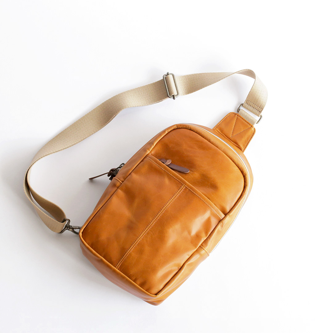 旨し馬革ボディバッグ 全体