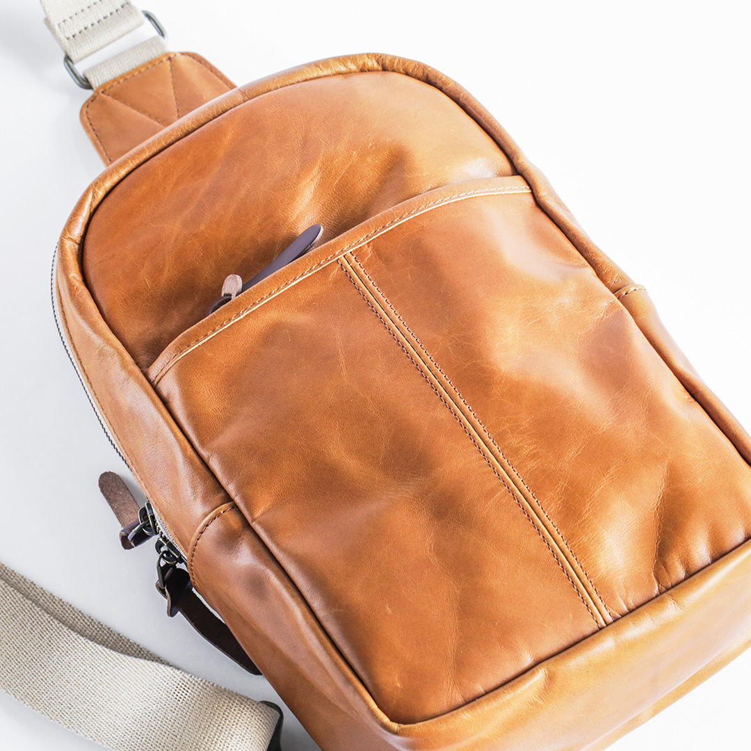 旨し馬革ボディバッグ 革