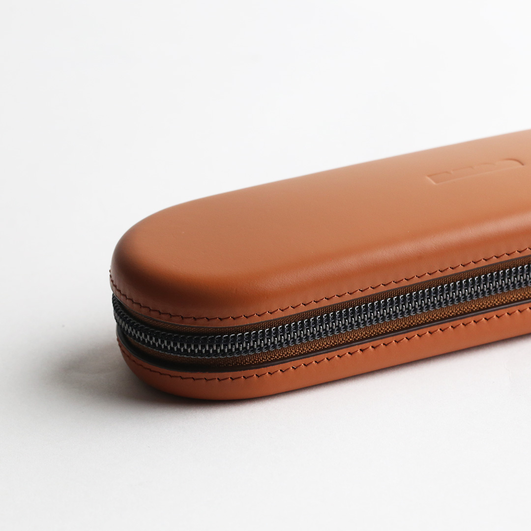 MONTBOOK Tondo ペンケース-コードバン 革の質感 