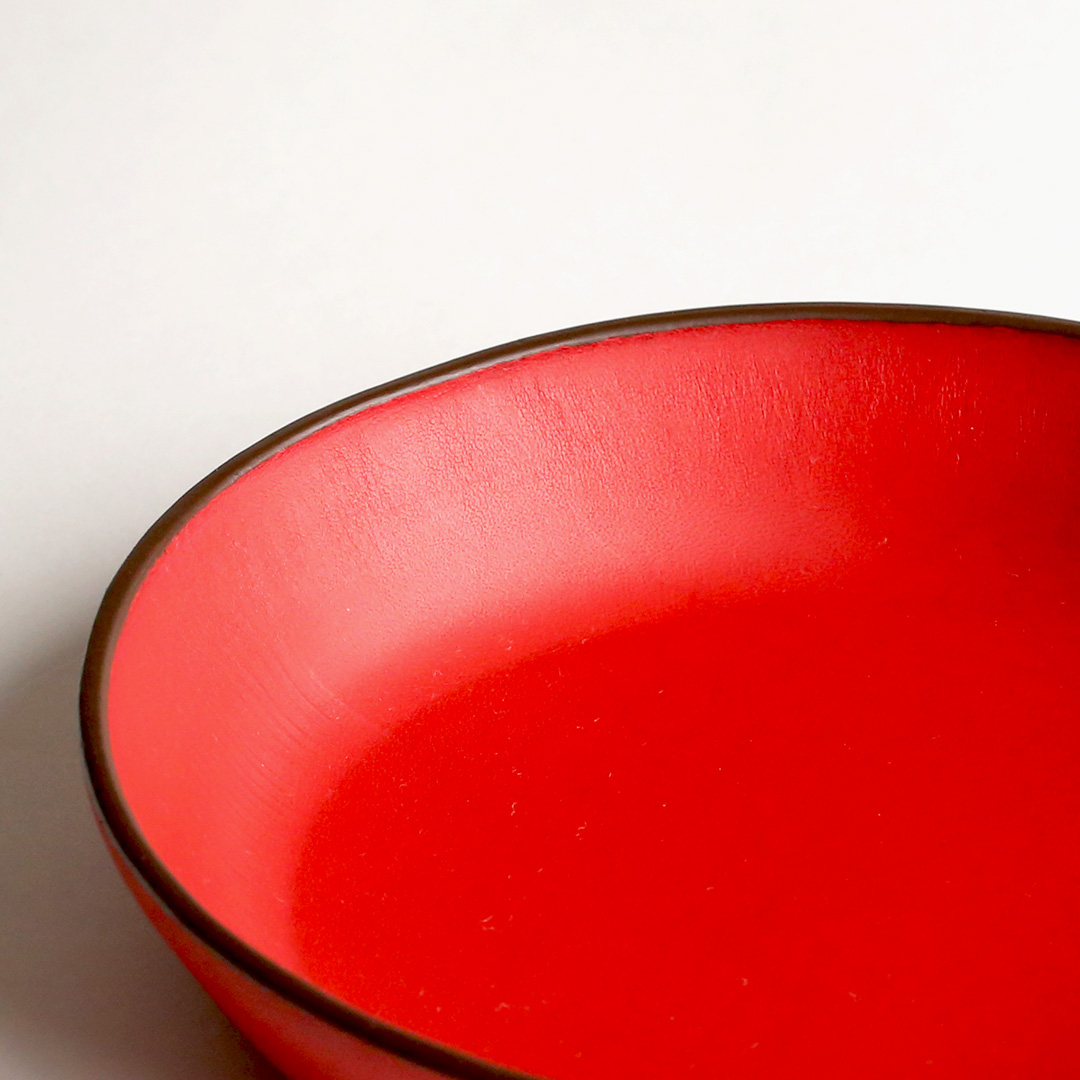 MONTBOOK Tondo レザートレイ(丸) 革の質感