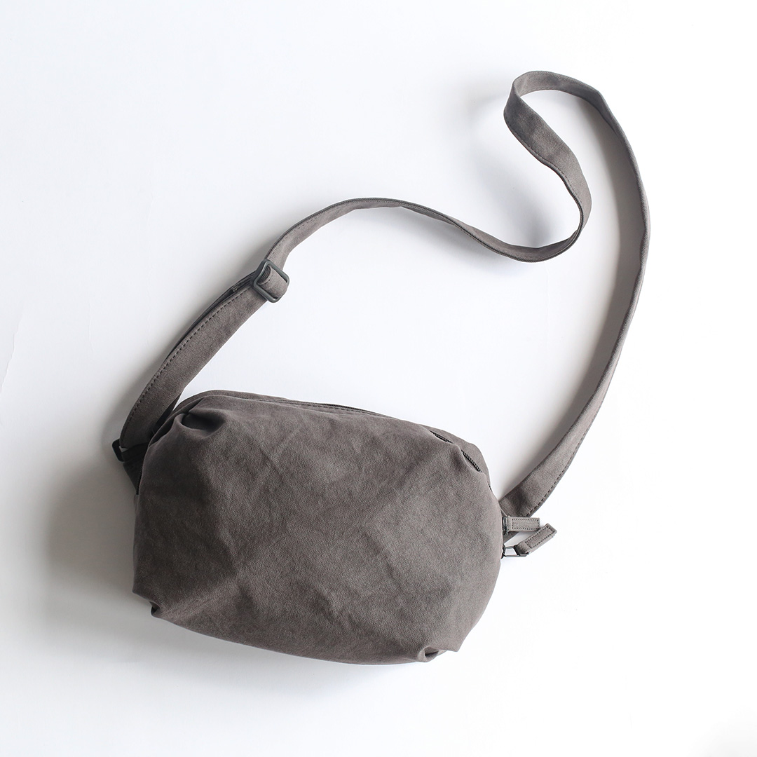 【洗えるカバン】スリングバッグミニ全体