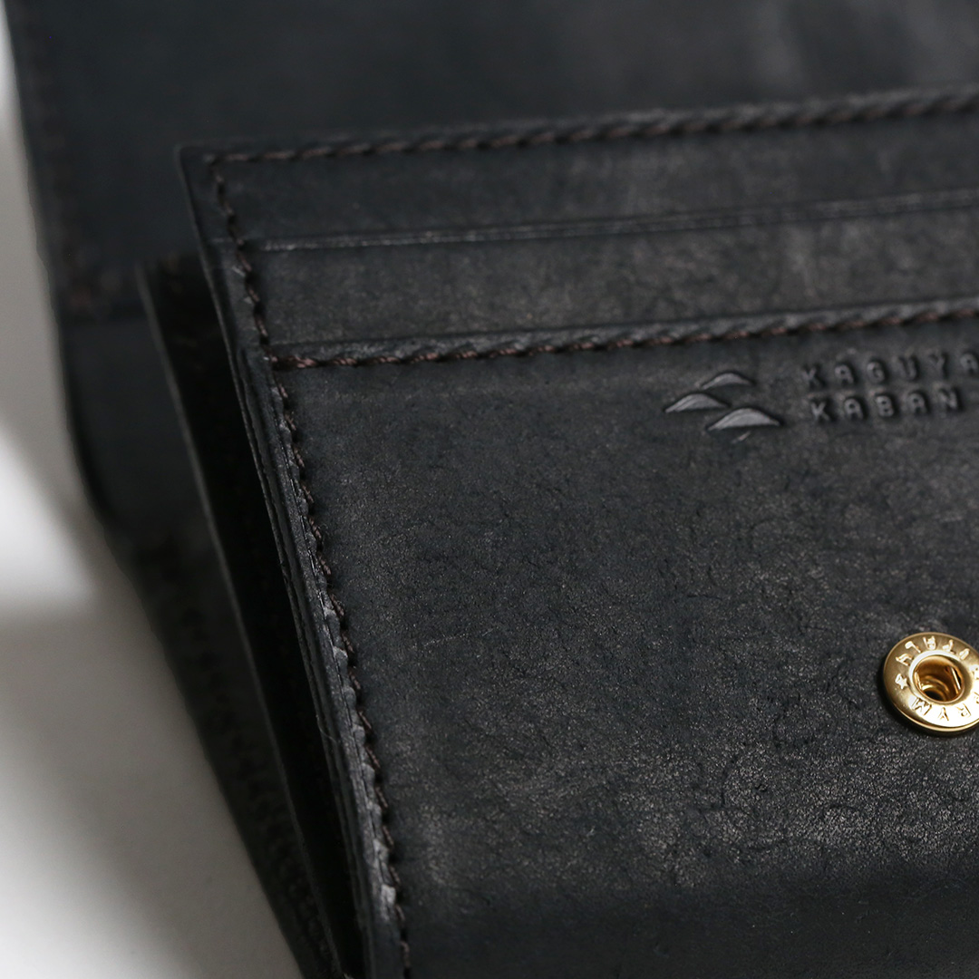 マルゴー二つ折りミニ財布の内装